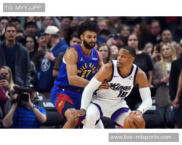 贾马尔穆雷表现平平13投仅4中贡献11分3板9助2断