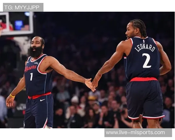 快船复苏之路显现希望小卡与哈登的出色表现引发美媒关注 快船复苏之路显现希望小卡与哈登的出色表现引发美媒关注