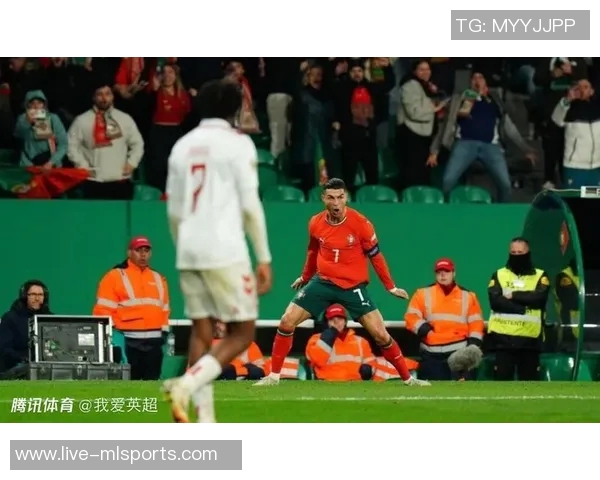 C罗进球因队友脚尖越位被判无效愤怒向裁判讨说法 C罗进球因队友脚尖越位被判无效愤怒向裁判讨说法